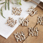 BB-285-Mr-Mrs-Wooden-Confetti