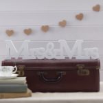 Mrs&Mrs hout 1